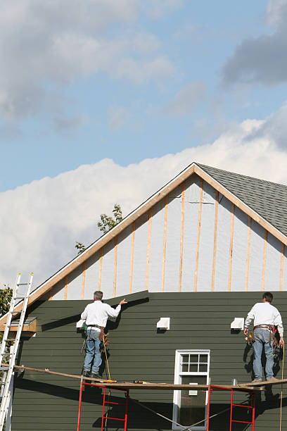 How To Choose The Right Materials for Your Siding Installation in 'Woodfin, NC